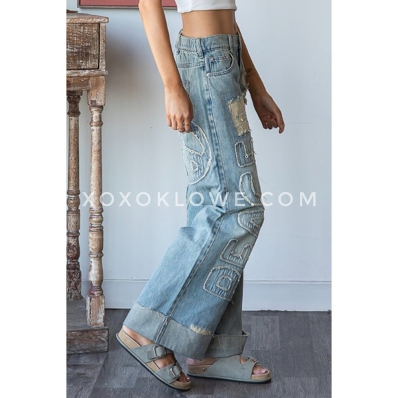 Oli & Hali Peace Patched & Lettered Distressed Y2K Loose Fit Jeans - Picture 4 of 11